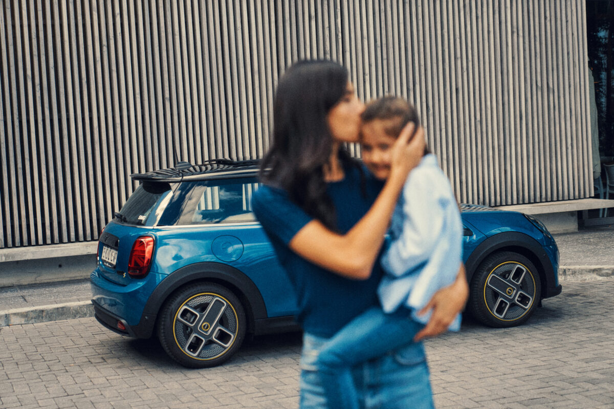 Mini-e